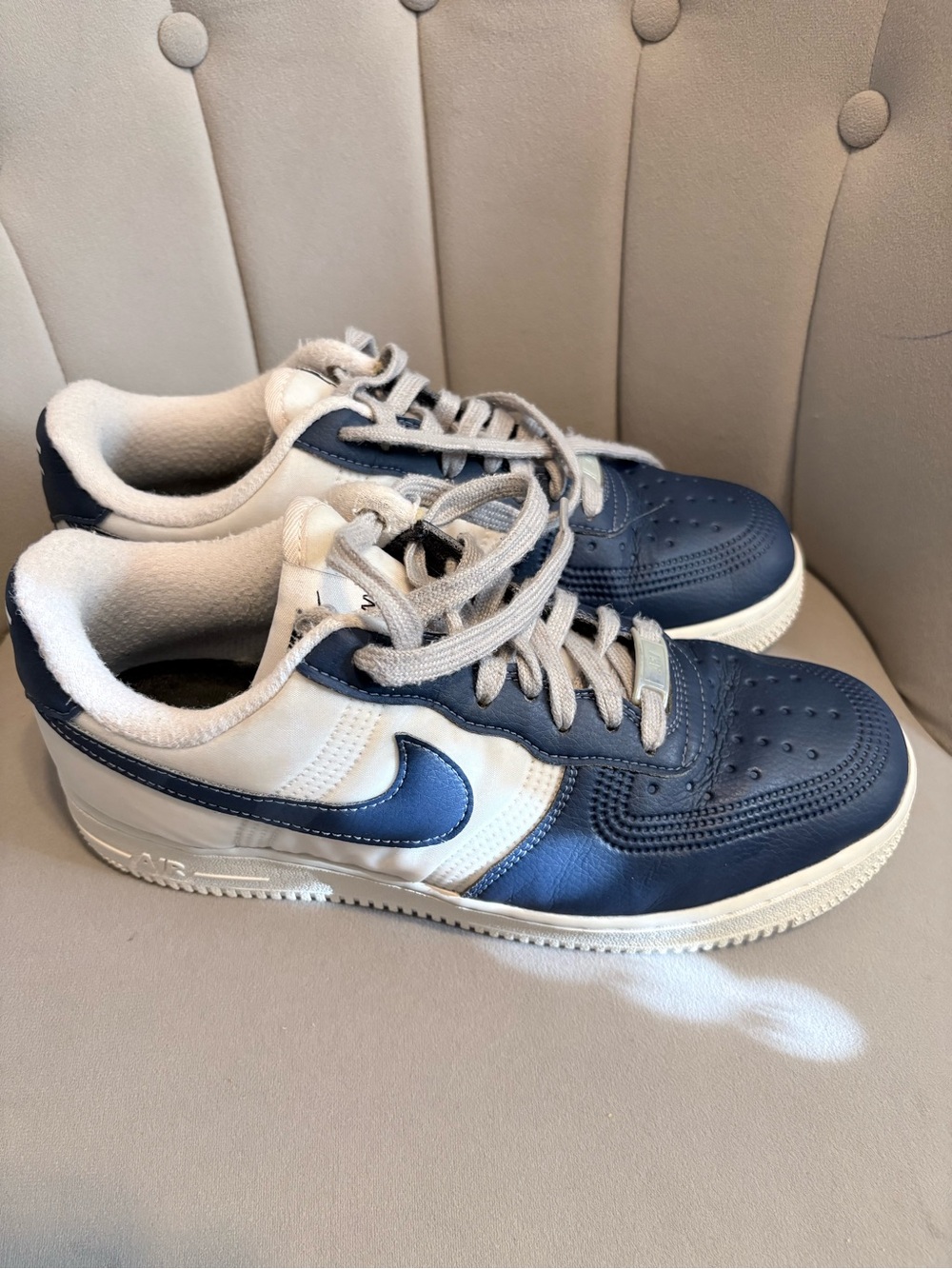 Nike Low-Top Sneakers — Navy and White